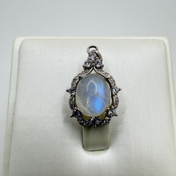 NWOT 8x10mm oval Moonstone cabochon pendant w/ cz diamond accents set in s925! - Picture 9 of 9